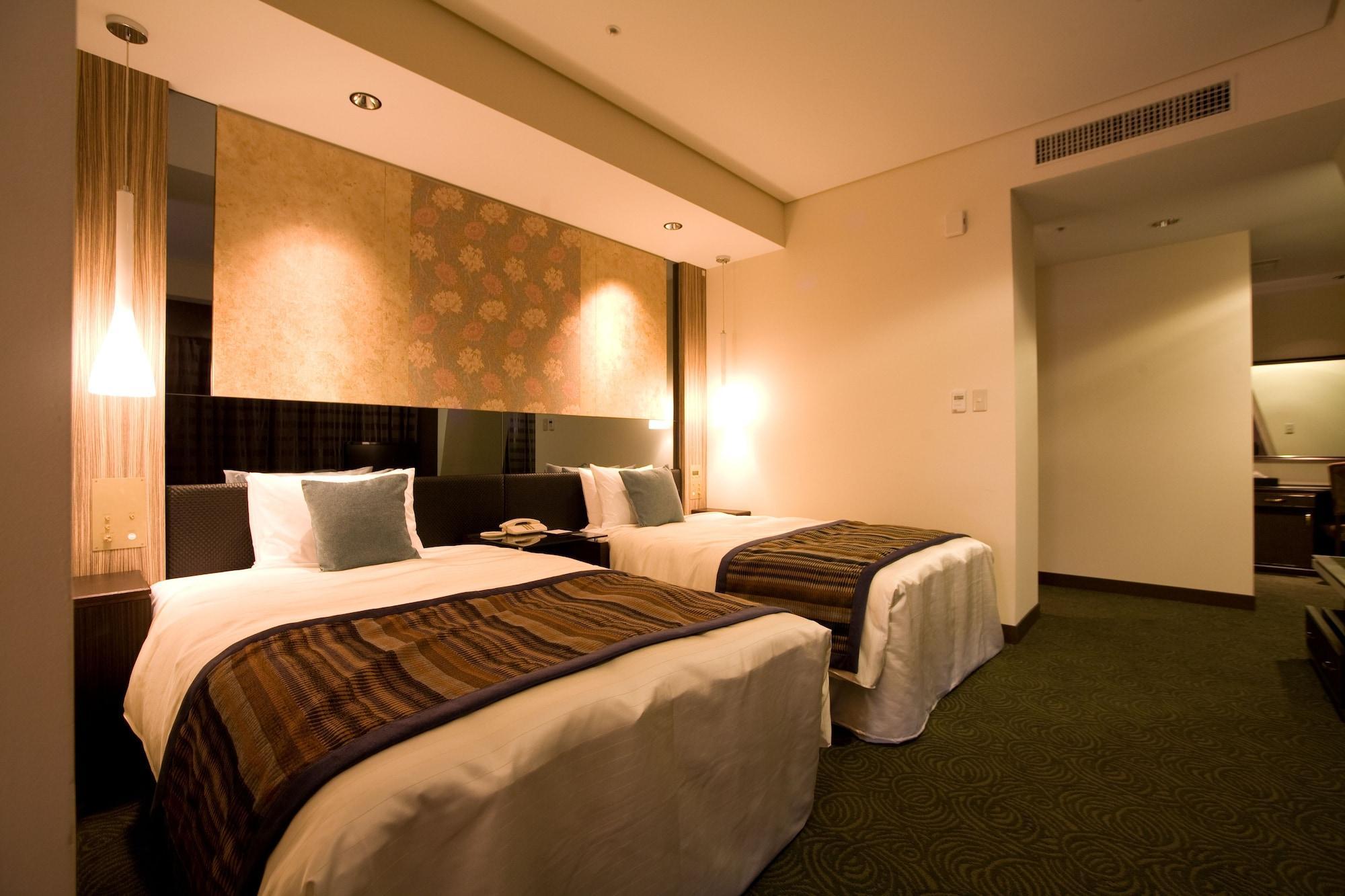 Okinawa Kariyushi Urban Resort Naha Exterior photo